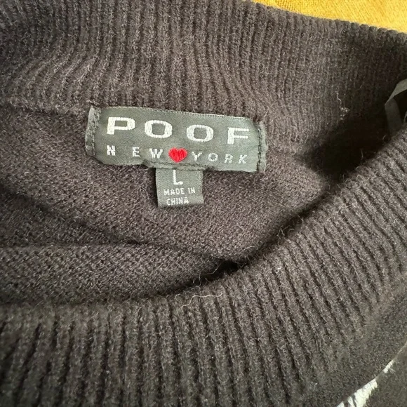 Fun sweater - Picture 5 of 6